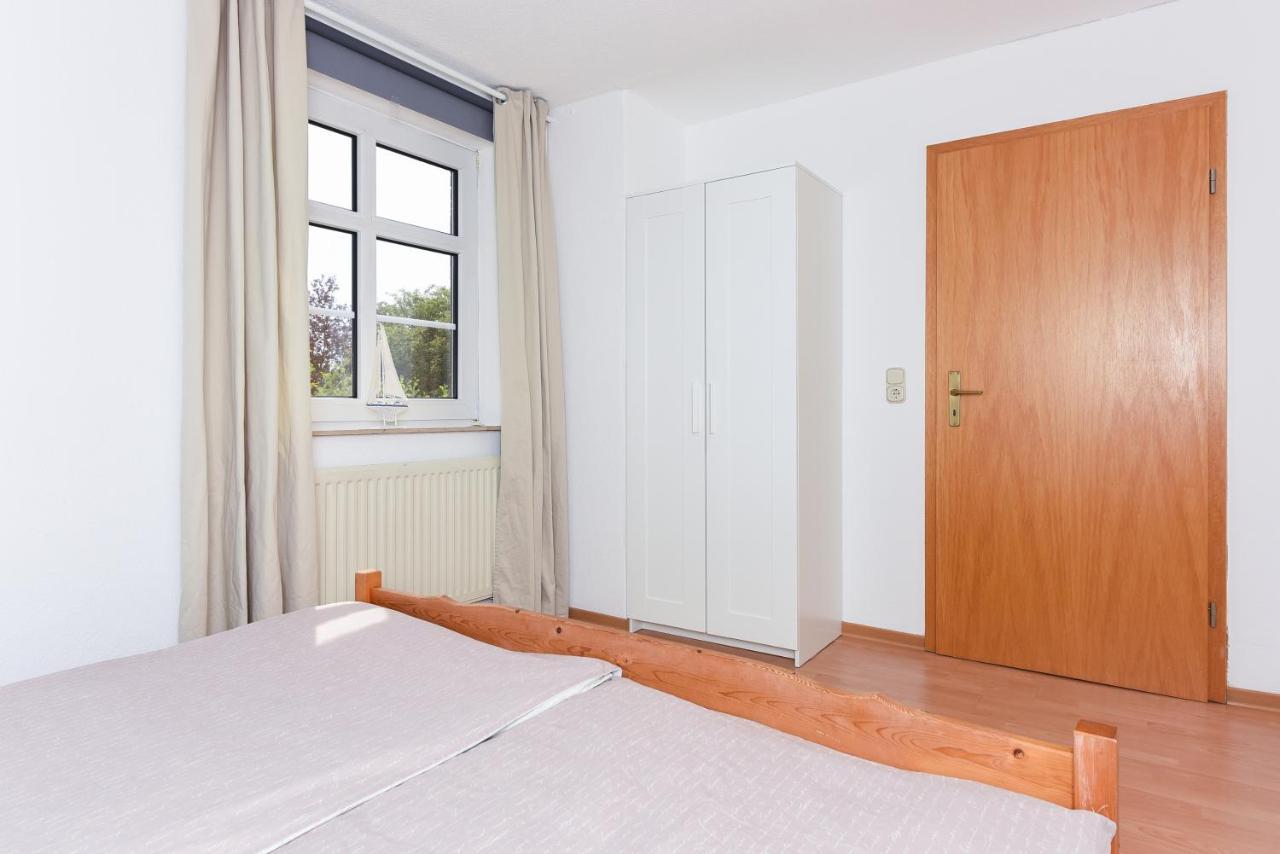 Ferienwohnungen Im Haus Lieblingskoje Neuharlingersiel Exterior photo