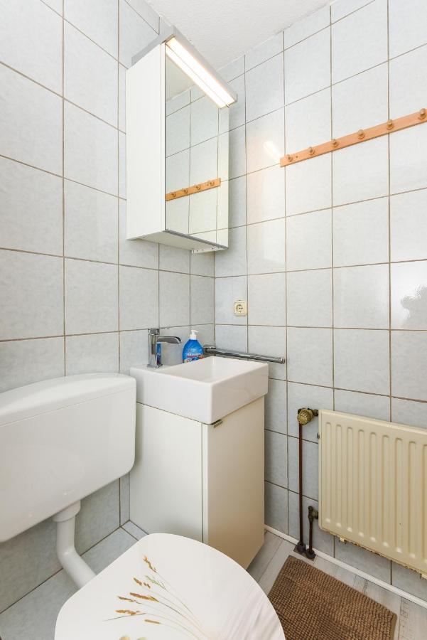 Ferienwohnungen Im Haus Lieblingskoje Neuharlingersiel Exterior photo